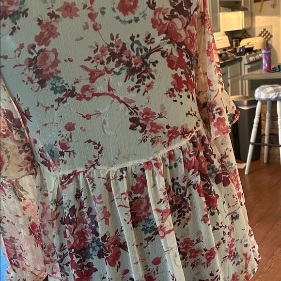 Sundance Floral Ruffle Blouse - Cream and Red - Picture 6 of 11